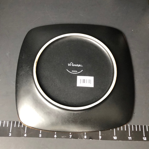 NEW Eat drink & be scary plate - Picture 4 of 4